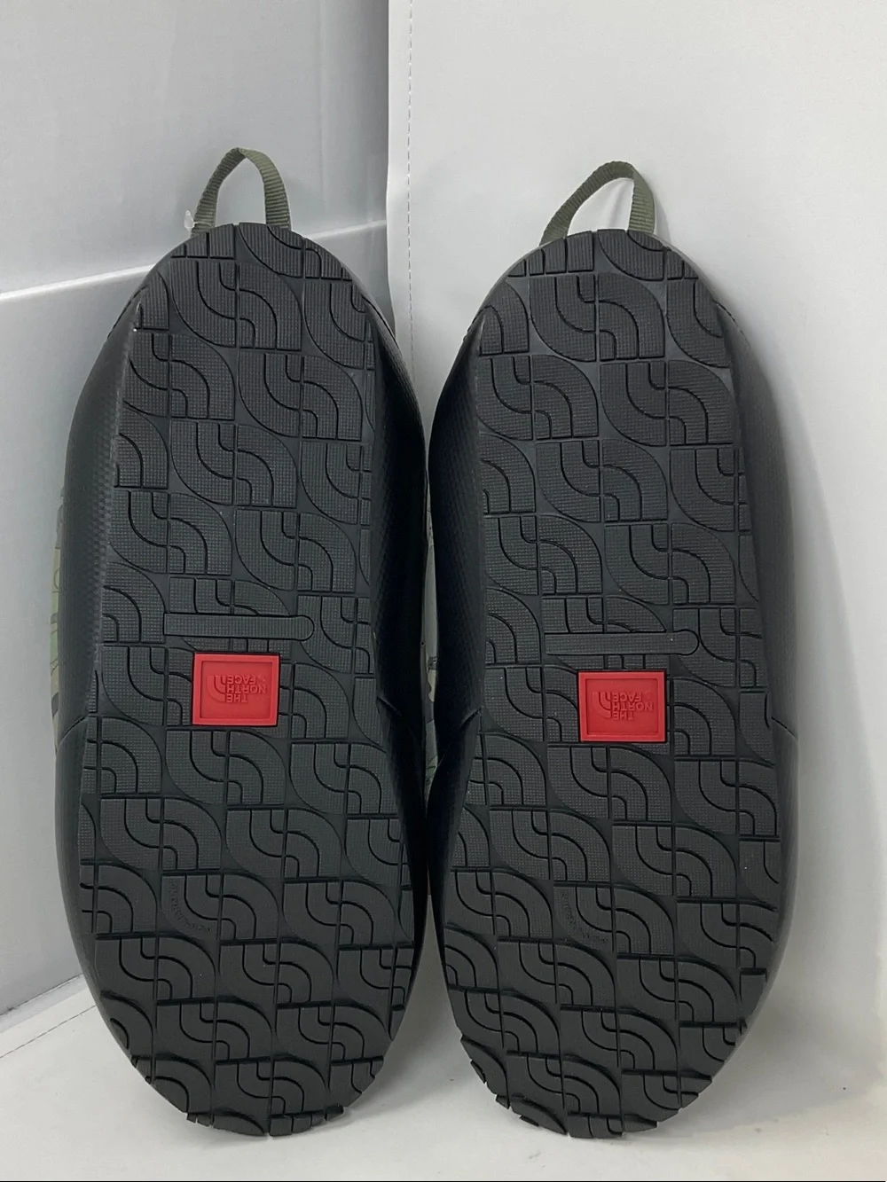 The North Face Men’s Quilted Camo Slip-On Mules – Green/Black